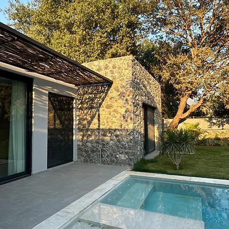 Thelevissihouses Villa